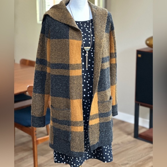 Cyrus Plaid Hooded Sweater Coat In Golden Spice in burnt orange and black - Picture 3 of 9